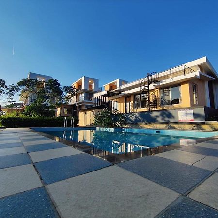 Royal Meadows Igatpuri 2Bhk Poolside Villa מראה חיצוני תמונה